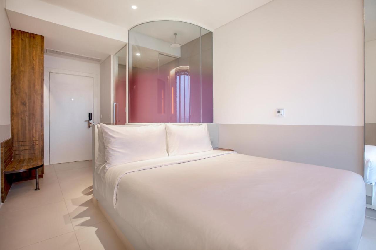 Wink Hotel Danang Centre - 24Hrs Lifestyle Stay Exterior photo